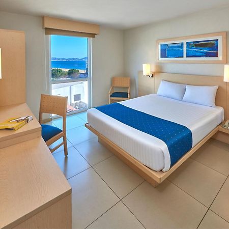 City Express By Marriott Manzanillo Εξωτερικό φωτογραφία