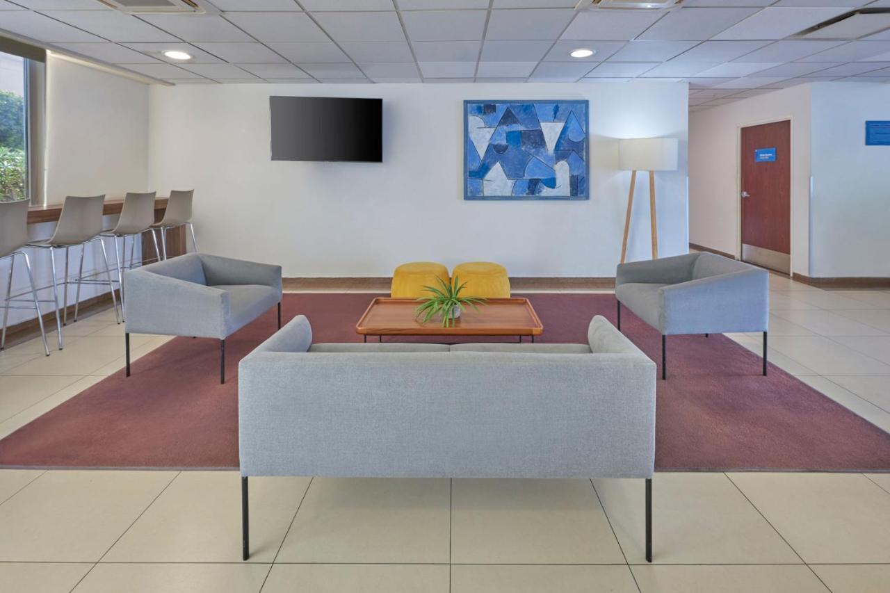 City Express By Marriott Manzanillo Εξωτερικό φωτογραφία