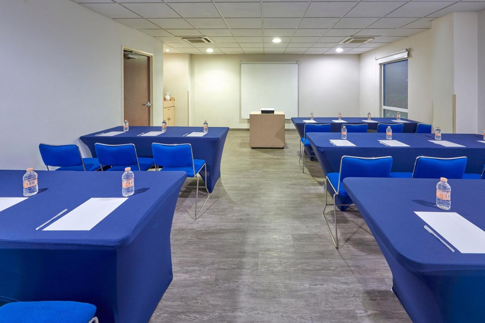 City Express By Marriott Manzanillo Εξωτερικό φωτογραφία