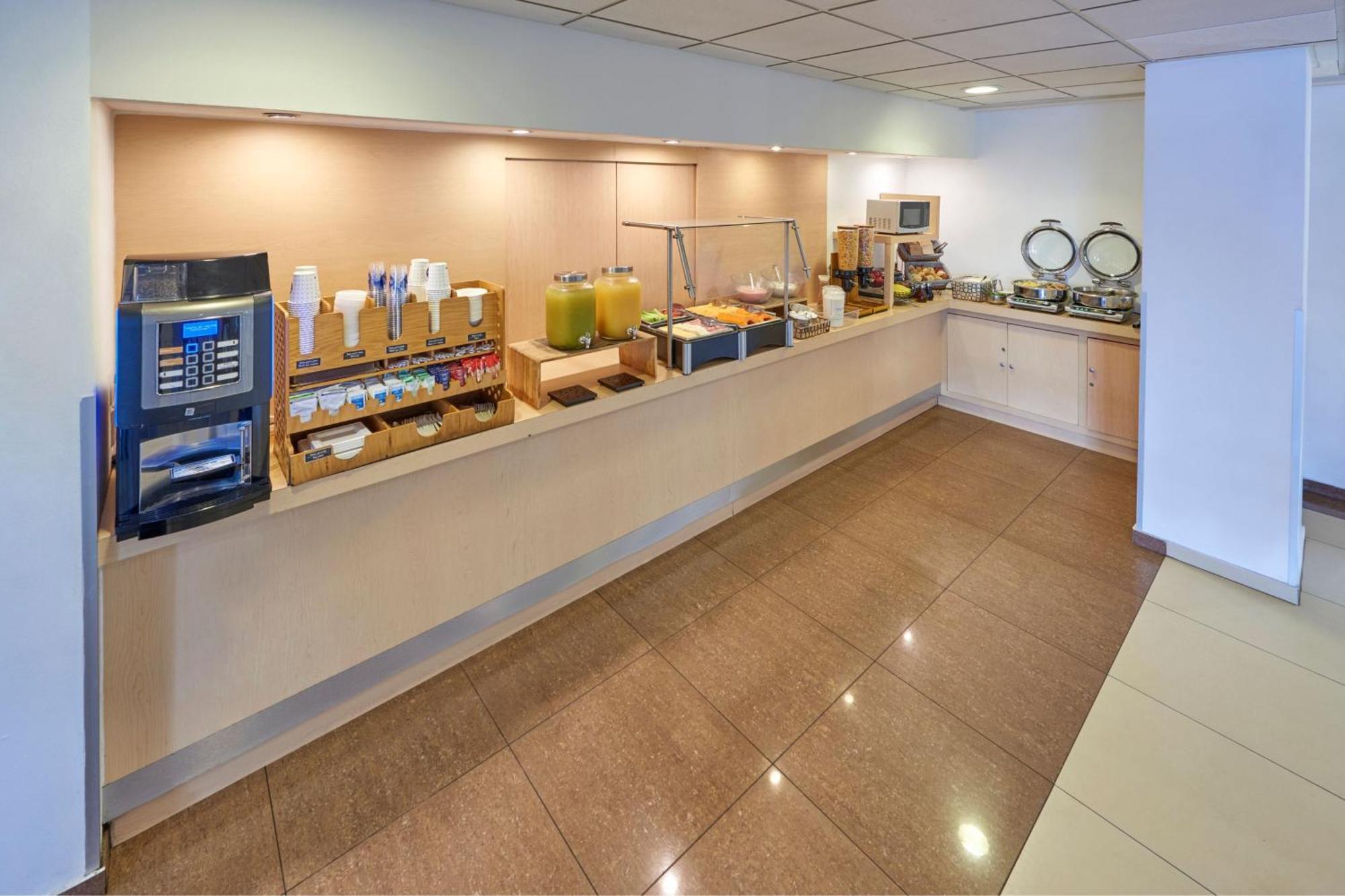 City Express By Marriott Manzanillo Εξωτερικό φωτογραφία