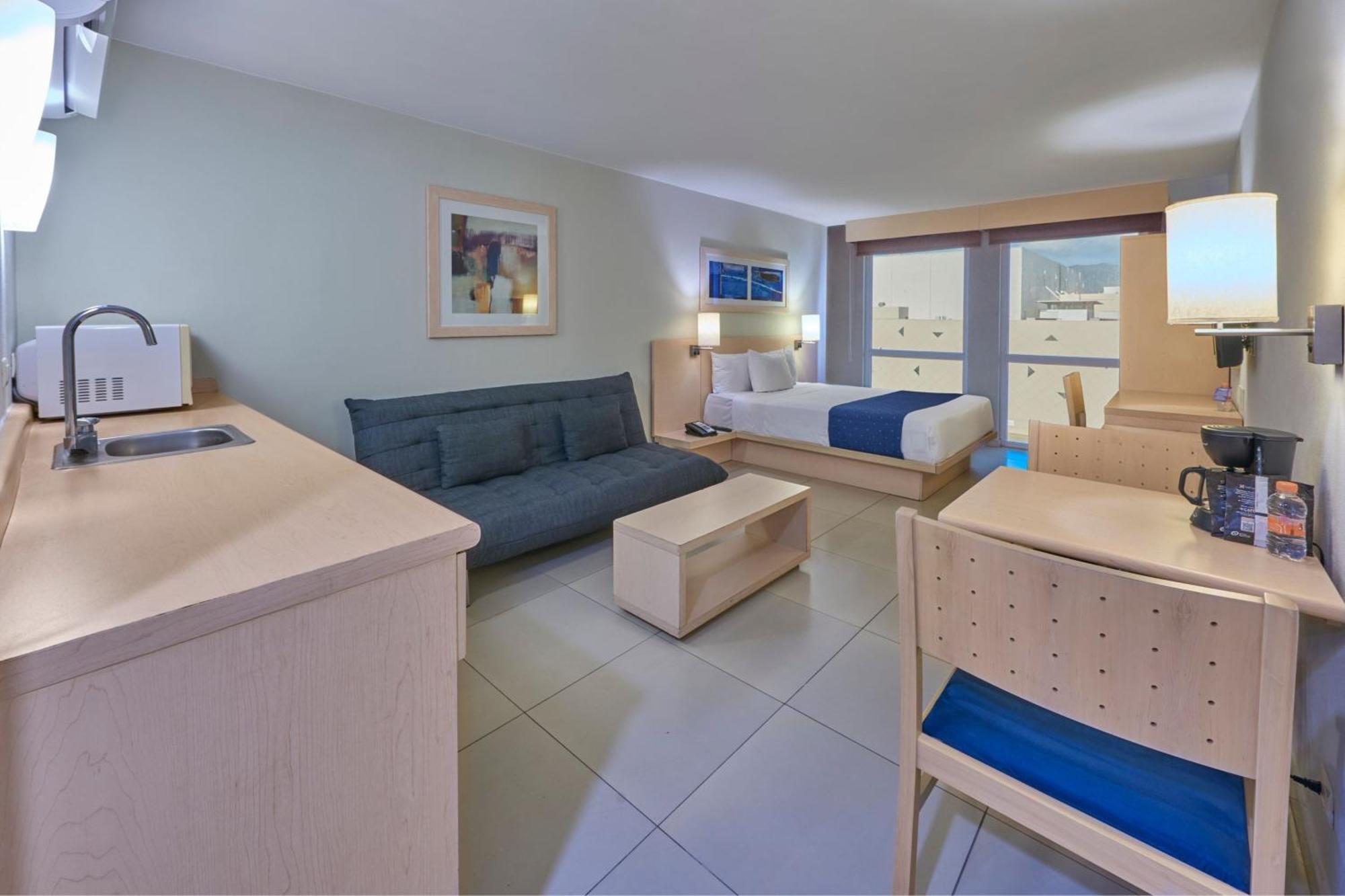 City Express By Marriott Manzanillo Εξωτερικό φωτογραφία