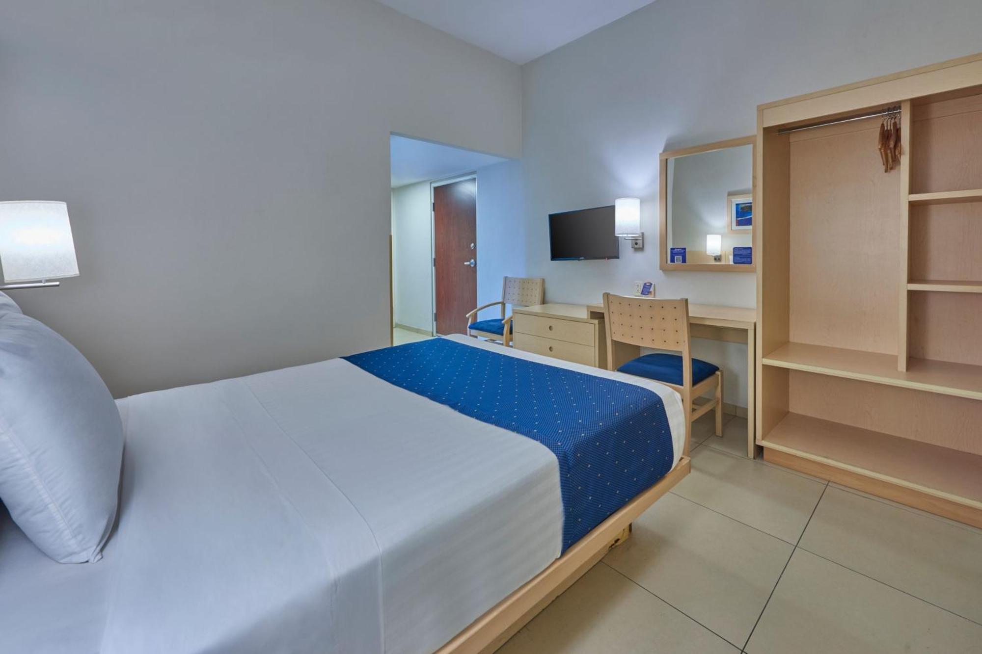 City Express By Marriott Manzanillo Εξωτερικό φωτογραφία
