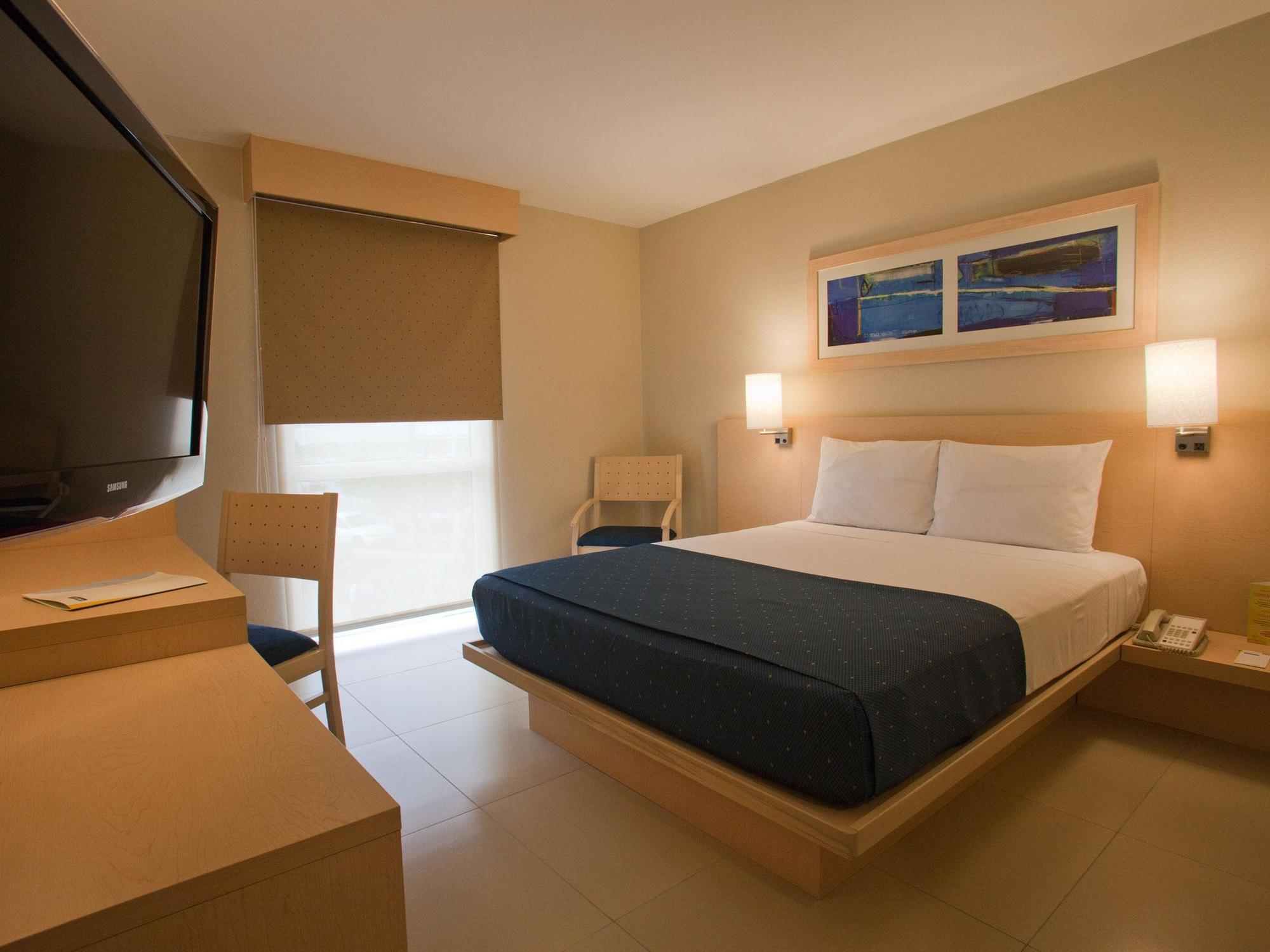 City Express By Marriott Manzanillo Εξωτερικό φωτογραφία